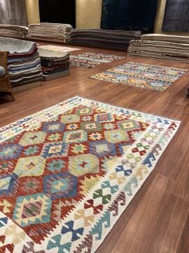 Beyaz Renk Afgan Kilimi