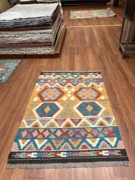 Küçük Boy El Dokuma Kilim