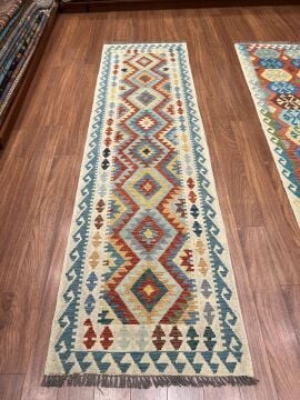 Beyaz Renk Yolluk Kilim