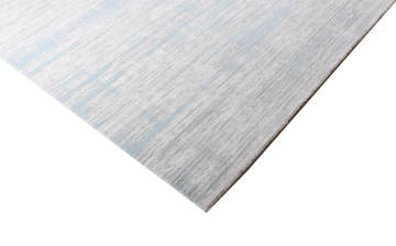 Krem Mavi Renk Geçişli Desensiz Halı