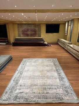 Damask Desen Açık Renk Halı