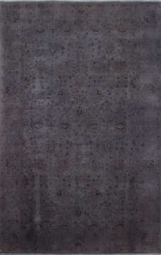 Kendinden Desenli İran Halısı