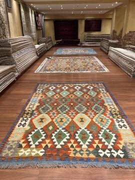 Şık El Dokuması Kilim