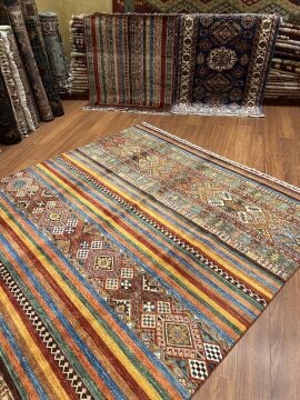 Kilim Desenli Yün El Halısı
