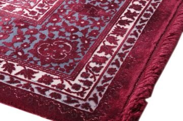 Klasik Madalyon Desenli Halı