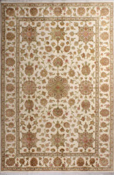 İpek Desenli Uşak Salon Halısı