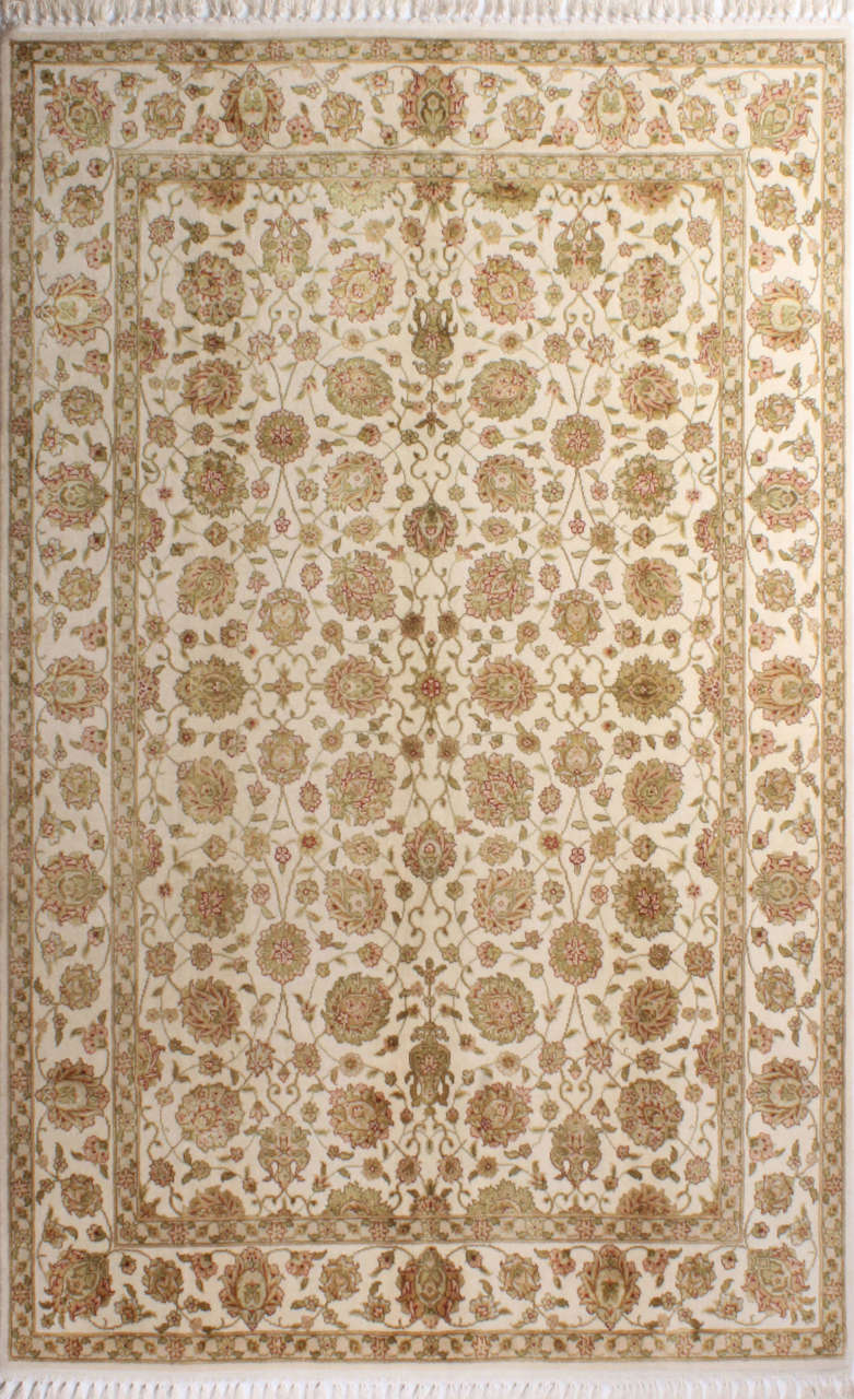 Uşak Desen İpekli Salon Halısı