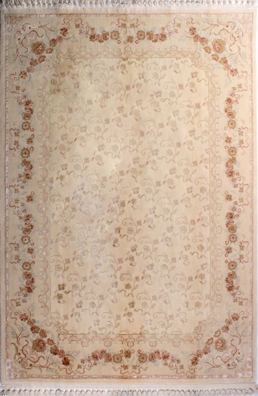 Slim Silk Floral Patterned Carpet Usak