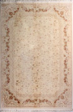 Slim Silk Floral Patterned Carpet Usak