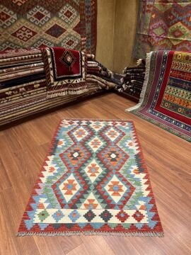 Baklava Desenli Küçük Kilim