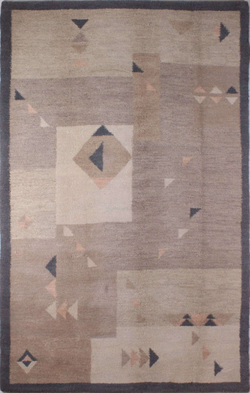 Kirmen Yünü Modern El Halısı