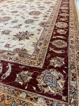 Kırmızı Uşak Halısı