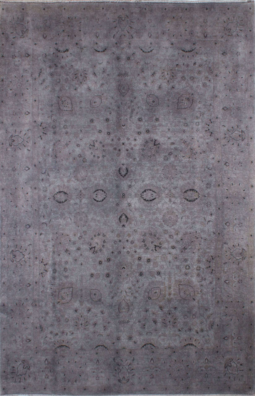 Açık Gri Renk İran Halısı