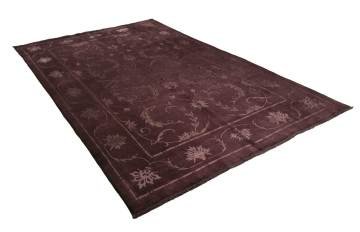 Desenleri İpek Siyah Zeminli Salon Halısı