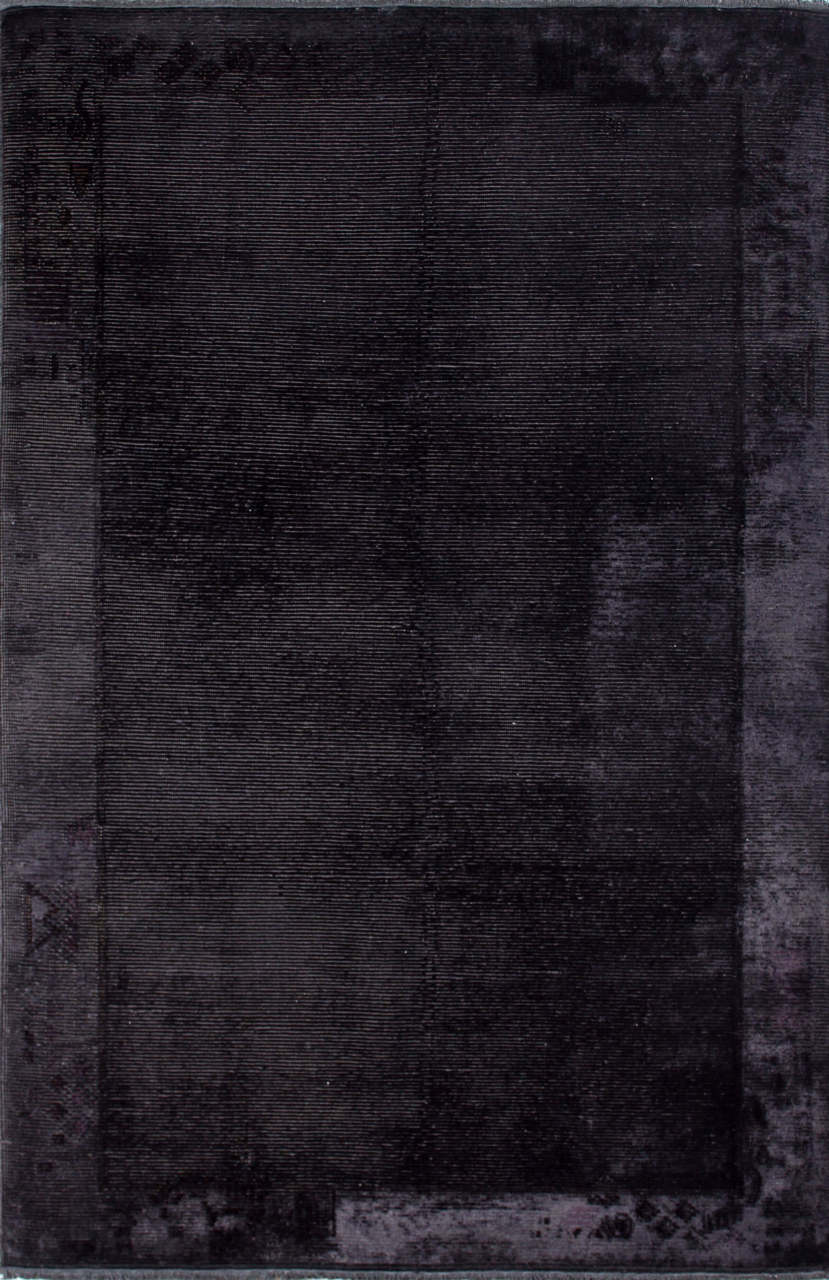 Kenarı Kendi İçinden Desenli Sportif Halı