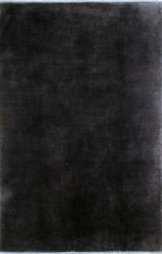Siyah Düz Desensiz Halı