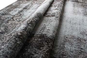 Madalyon Desenli Eskitme Halı