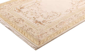 Bej Rengi Neoklasik İpekli El Halısı