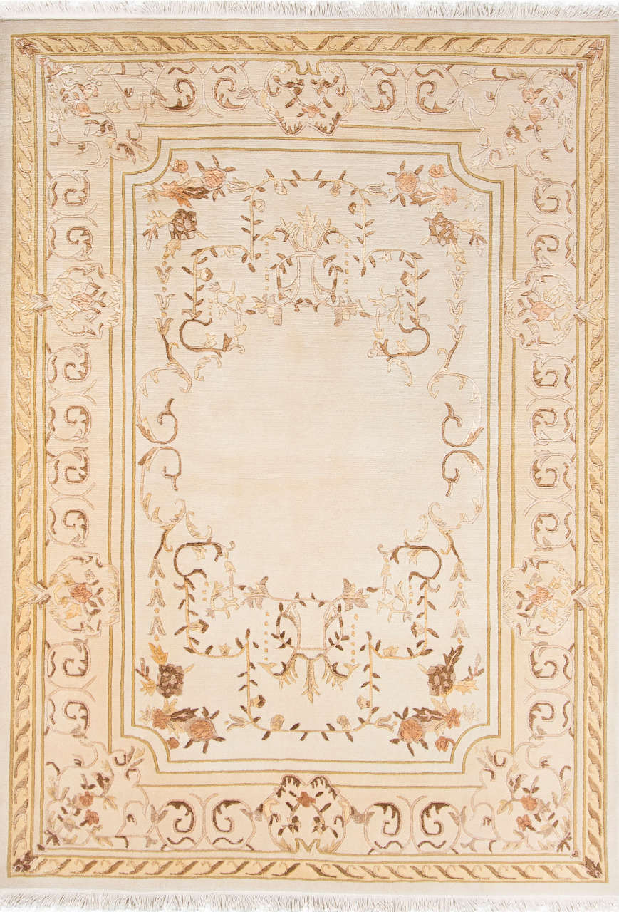 Bej Rengi Neoklasik İpekli El Halısı