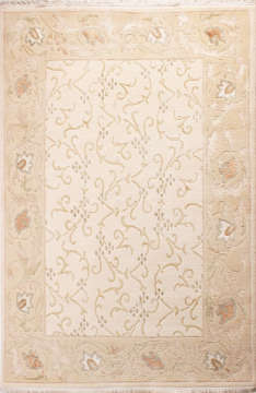 Neoclassical Middle Ground Self-Patterned Carpet