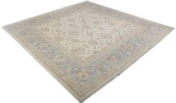 Kare Uşak Desenli El Halısı