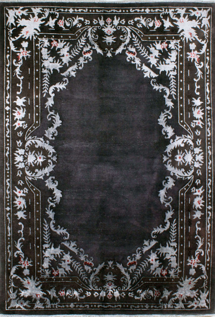 Ortası Desensiz Salon Halısı