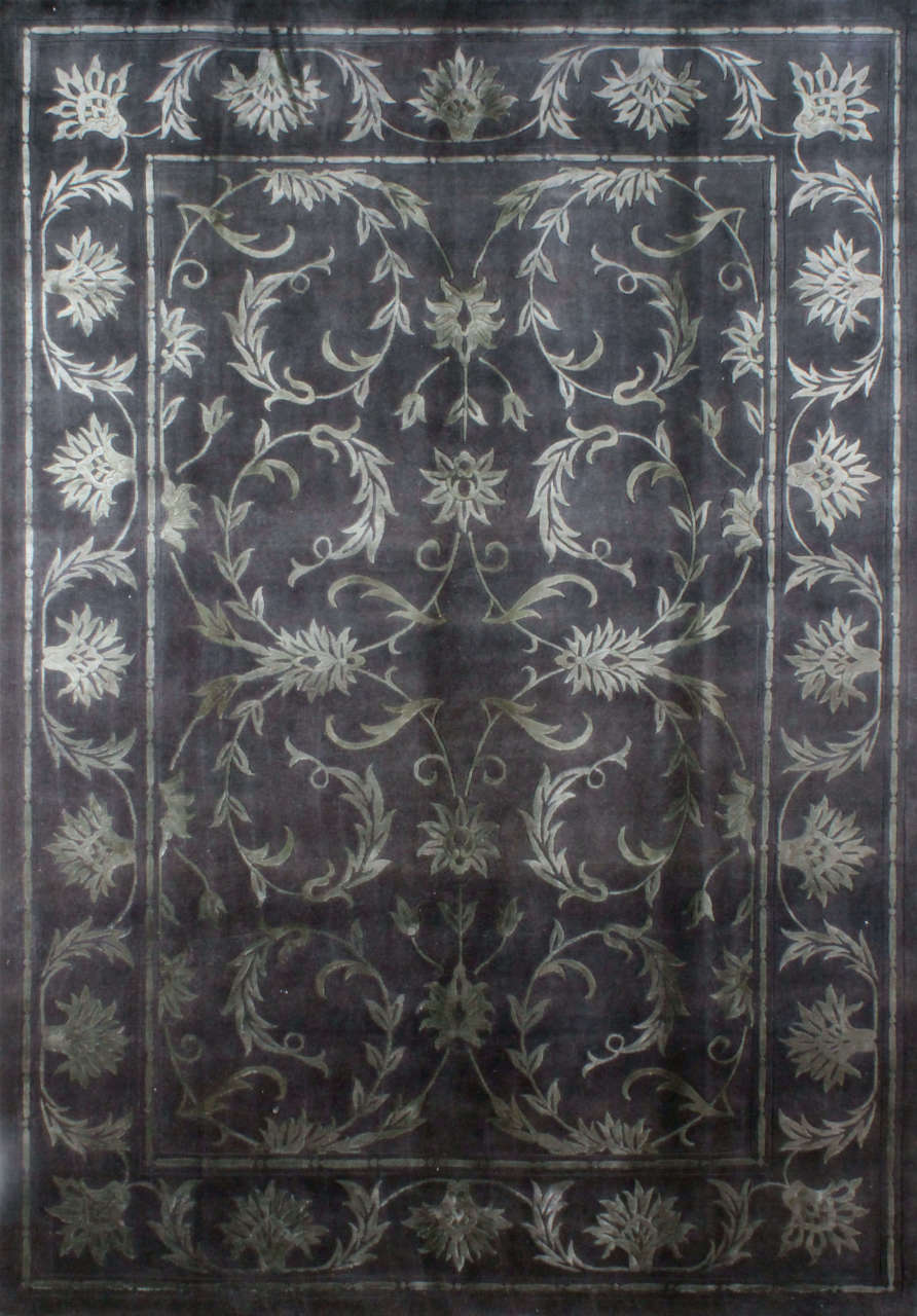 İpek Desenli Antrasit Halı