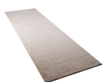 Sade ve Şık El Dokuması Koridor Halısı