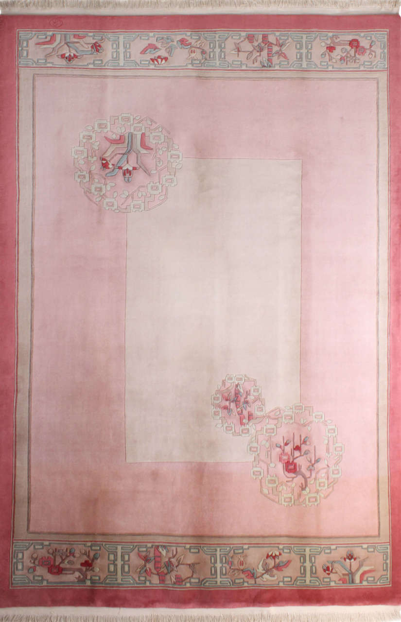 Kabartmalı Pembe Çin Halısı
