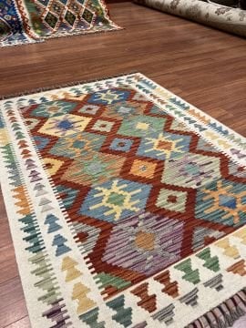 Etnik Yün Kilim