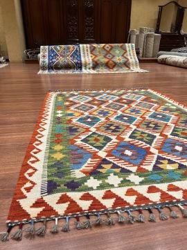 El Dokuması Kilim
