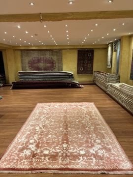 Desenleri İpek El Dokuması Halı