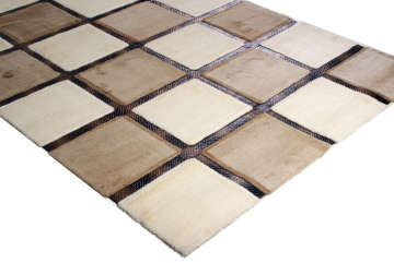 Kahve Krem Astragan Deri Halı