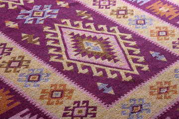 Lila Pembe Desenli Kilim