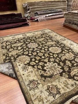 Kahverengi El Dokuma Salon Halısı