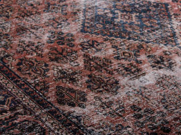 Eskitme İran Halısı