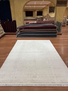 Kabartmalı Beyaz Salon Halısı