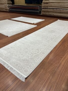 Kabartmalı Beyaz Salon Halısı