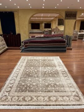 Eskitme Desenli Serpme Model Halı