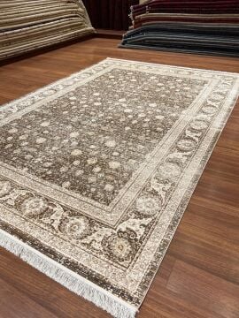 Eskitme Desenli Serpme Model Halı