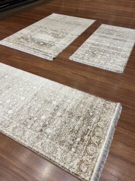 Eskitme Desenli Serpme Model Halı