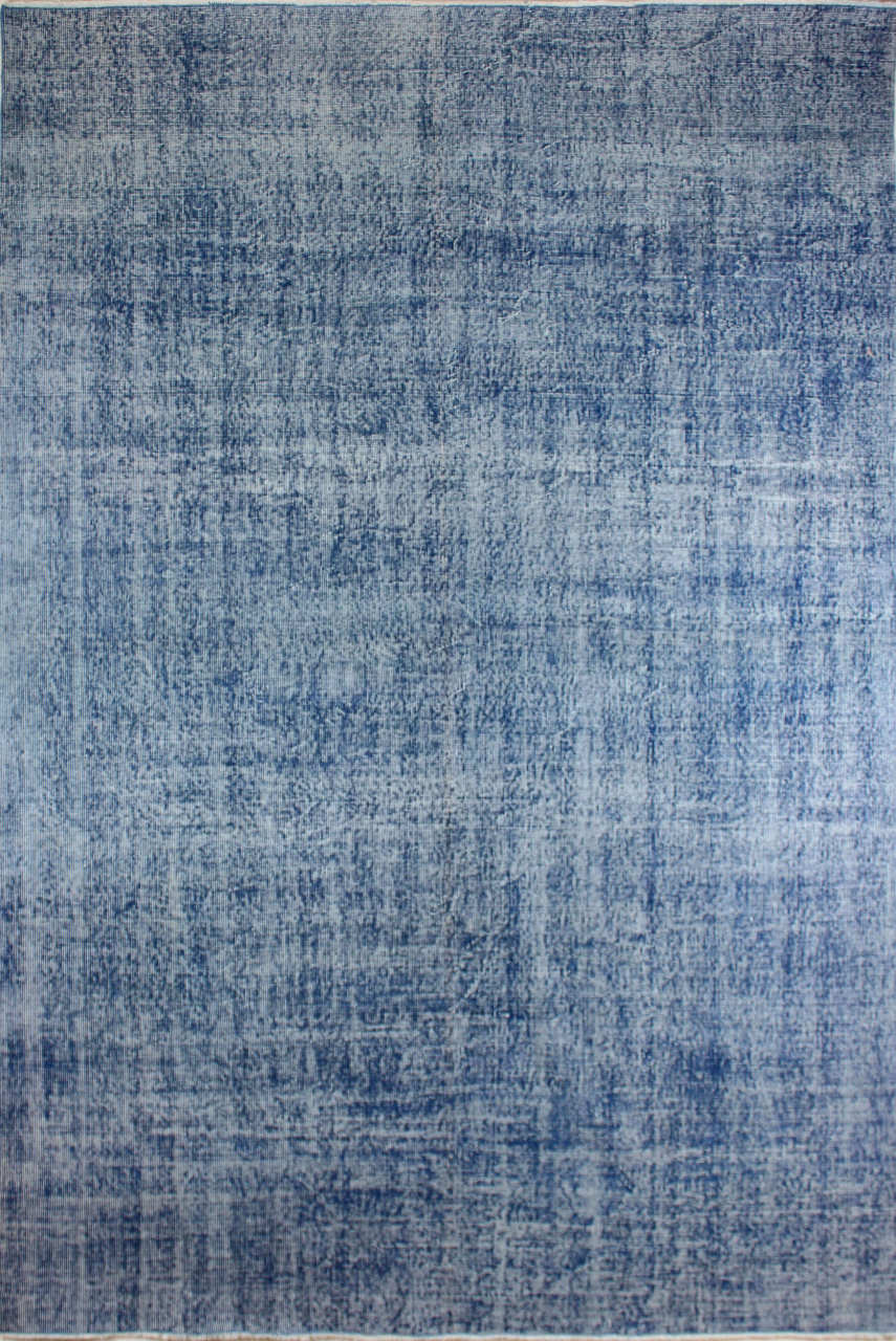 Büyük Boy Desensiz Eskitme Mavi Halı