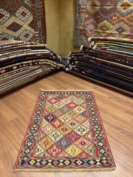 Çapraz Desenli Halı