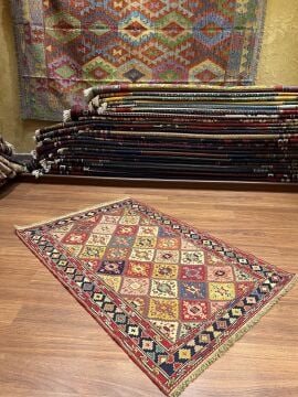 Çapraz Desenli Halı