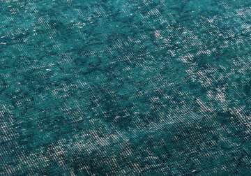 Straight fluted plain turquoise carpet