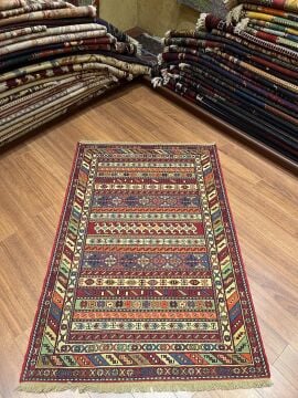 İran Motifli Kilim