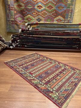 İran Motifli Kilim