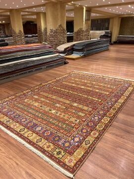 Hayvan Figürlü İran Tipi Kilim