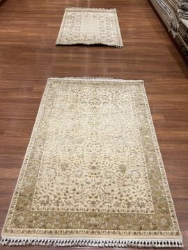 Kabartmalı Orijinal El Halısı