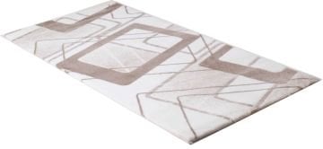 Kahverengi Geometrik Desenli Makine Halısı